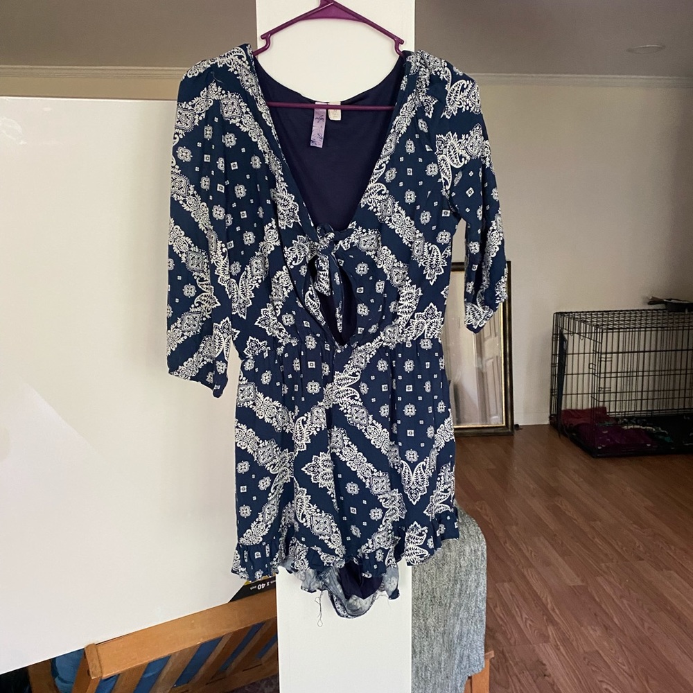 Paisley romper with cutout chest medium size